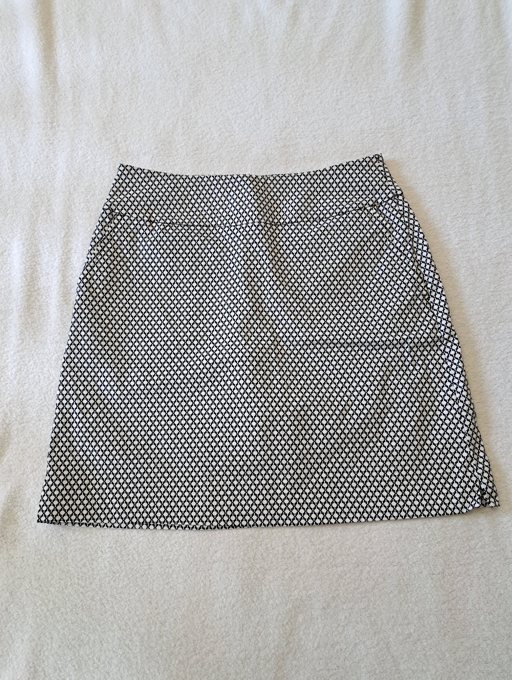 S.C.& Co. Pull On Skort Black White Print Stretch Skirt Womens Size 4 Classic